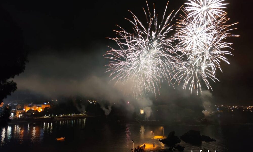 Fuegos artificiales Santa Cruz